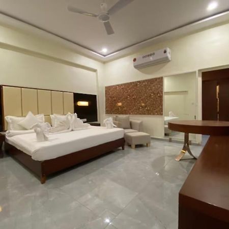 One Earth Santu Eco Resort Бхавнагар Екстер'єр фото